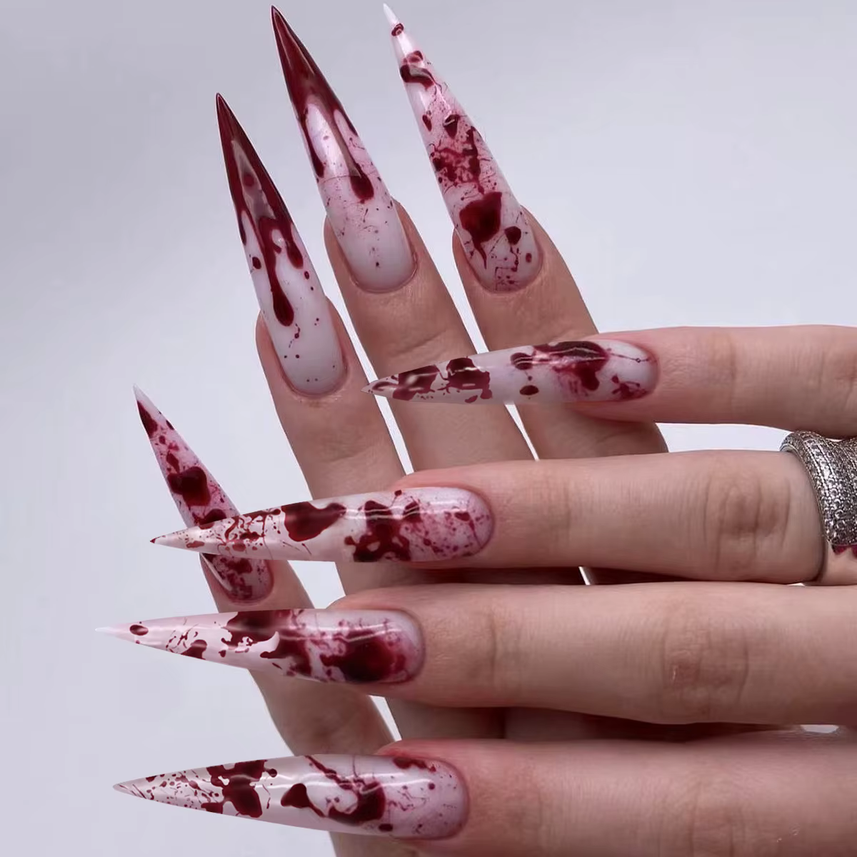 Faux ongles européens pour Halloween