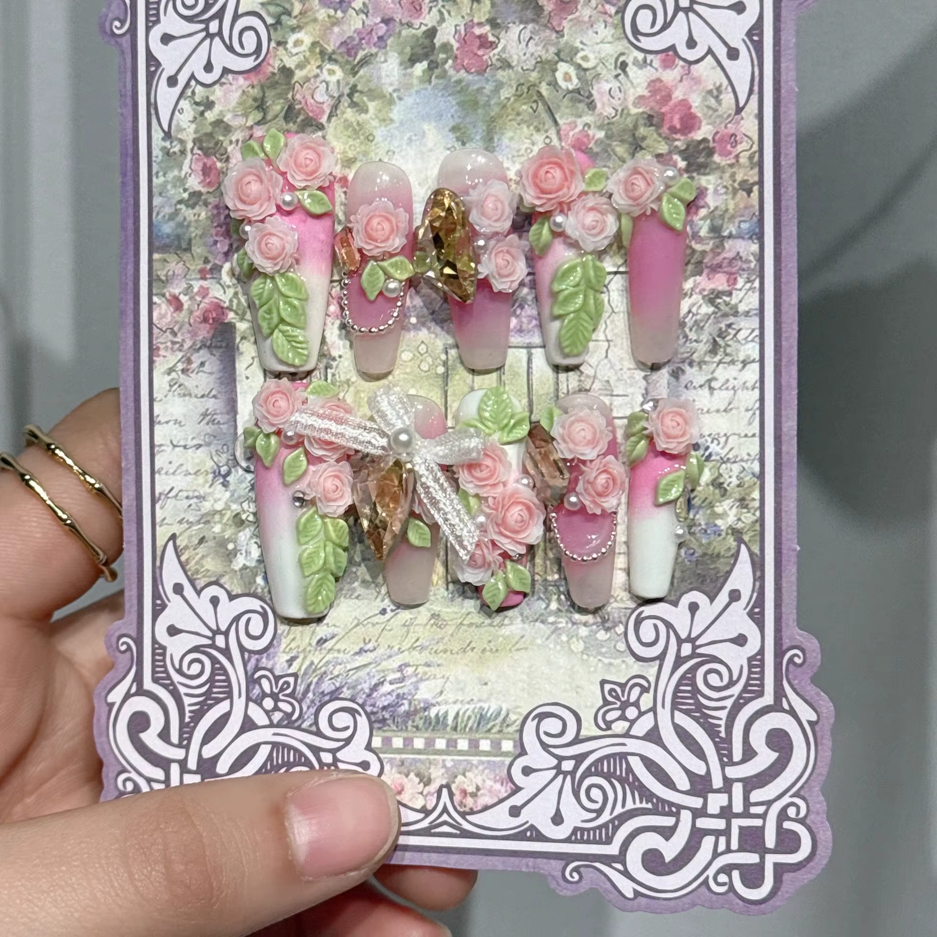 Romantique Floral 3D presse sur ongles à la main Roses feuilles perles arcs mariée mariage Nail Art faux