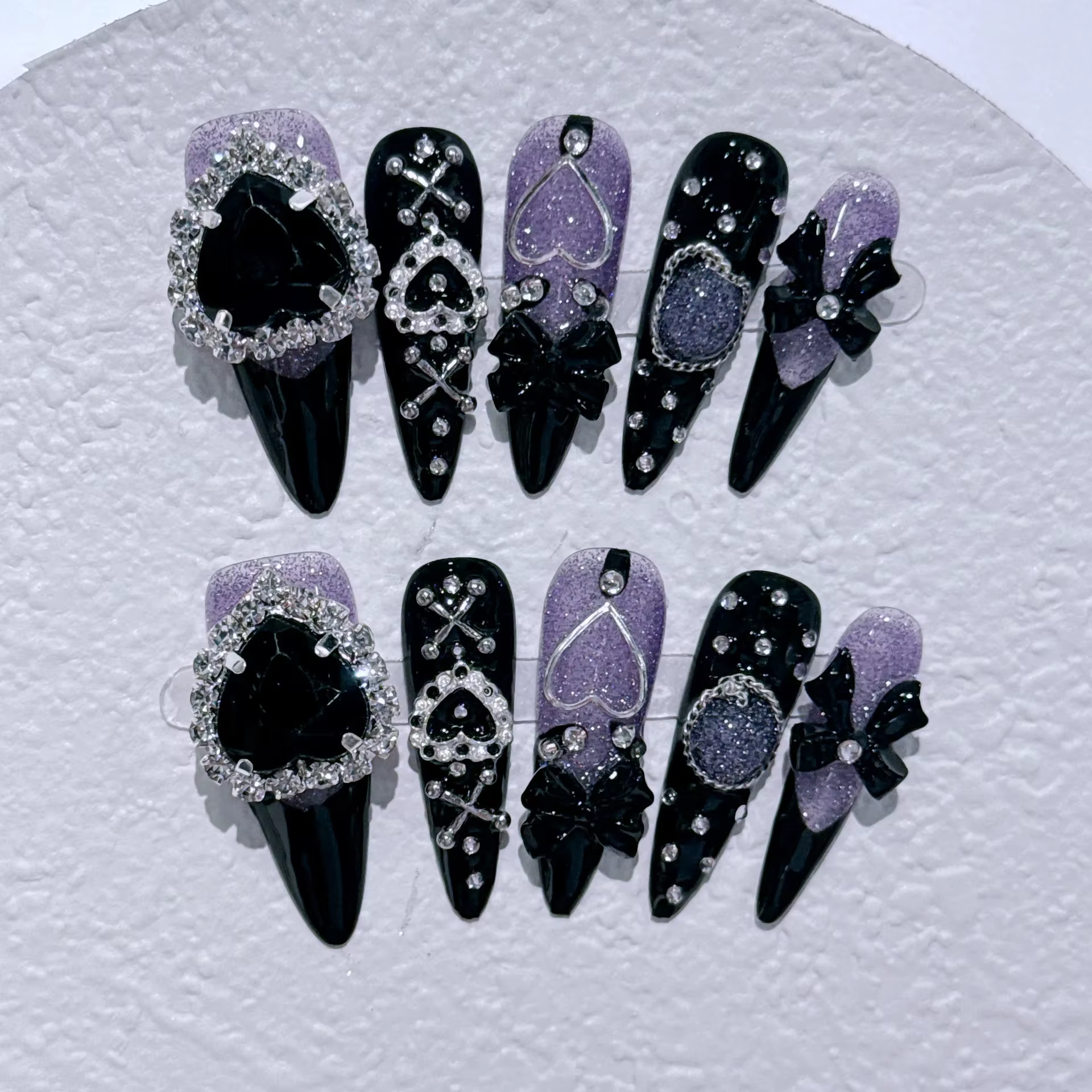 Faux ongles artificiels en forme d'amande