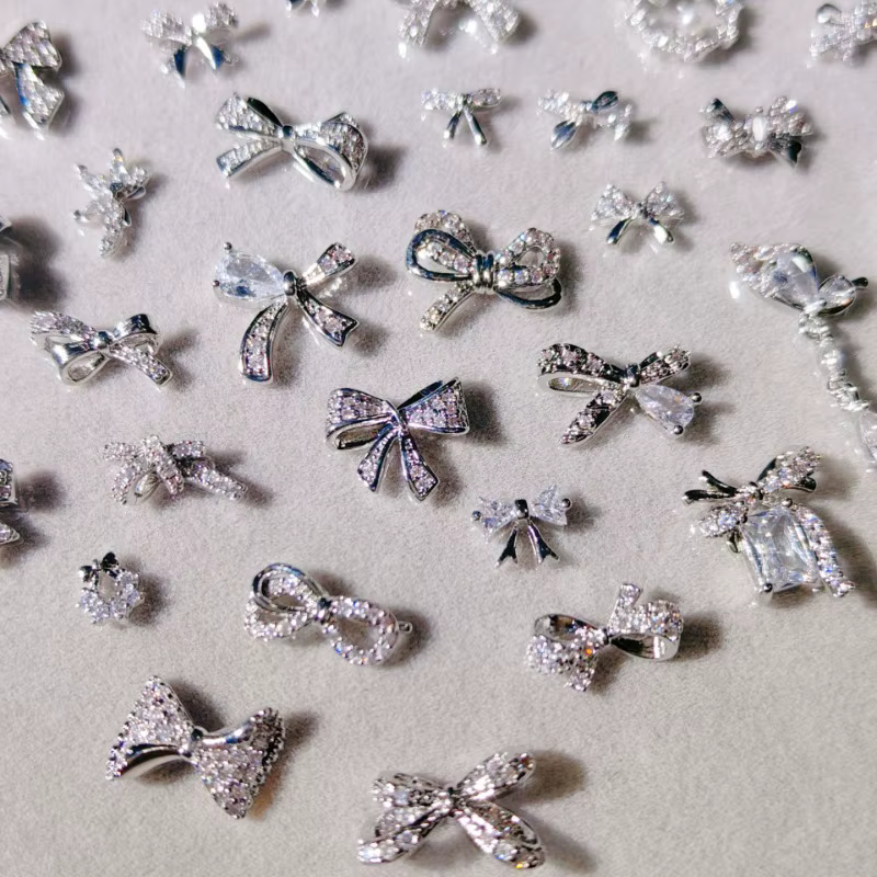 Nail Art Super Flash Zircon Bow Argent Petit Papillon Décorations pour Ongles