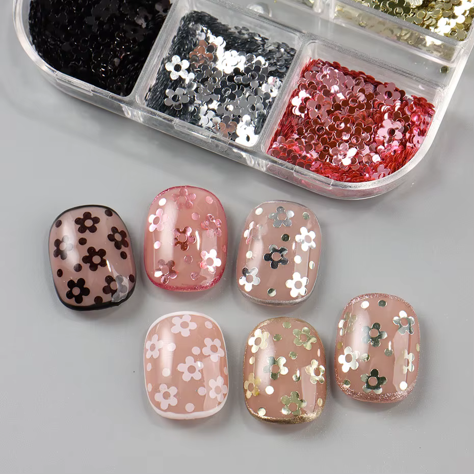 6 grilles Kawaii 5 pétales noir blanc Nail Art flocon Y2K brillant doré ongles fleur paillettes 3D métal