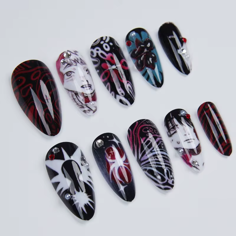 24 faux ongles amande style gothique et bande dessinée avec colle