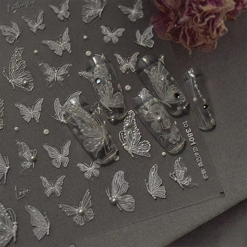 Concepts d'art d'ongle papillon à la mode ; Décoration d'ongles facile à coller ; Autocollants fantaisistes pour nail
