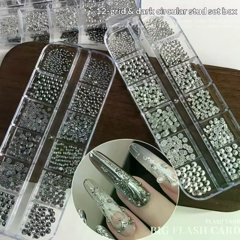 12 Grilles de Charms Métalliques pour Ongles