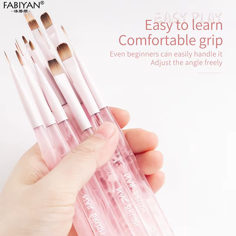 Pinceaux liner pour manucure et nail art