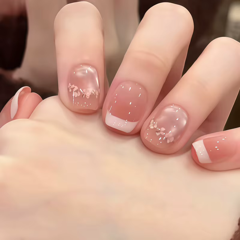 24 faux ongles courts carrés mignons pour filles