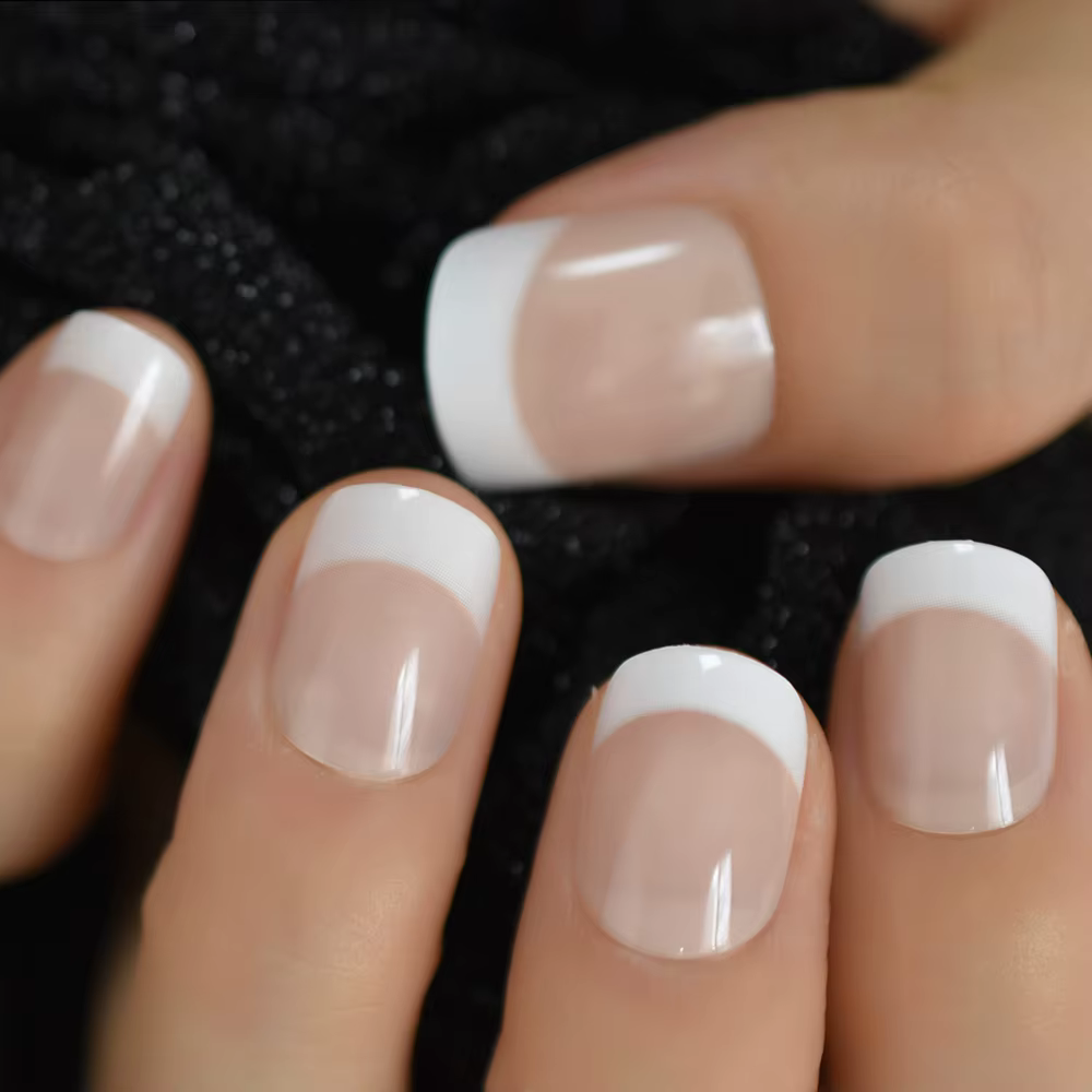 Faux ongles français courts d'été
