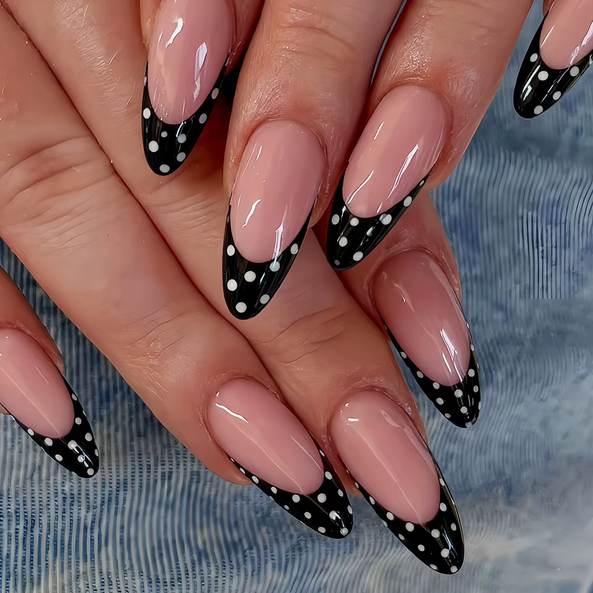 Faux ongles moyens pour femmes et filles