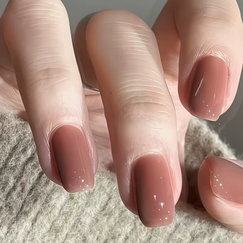 NOCIS 14ml Un vernis à ongles rouge-brun haut de gamme pour l'automne et l'hiver qui crée une ambiance magnifique