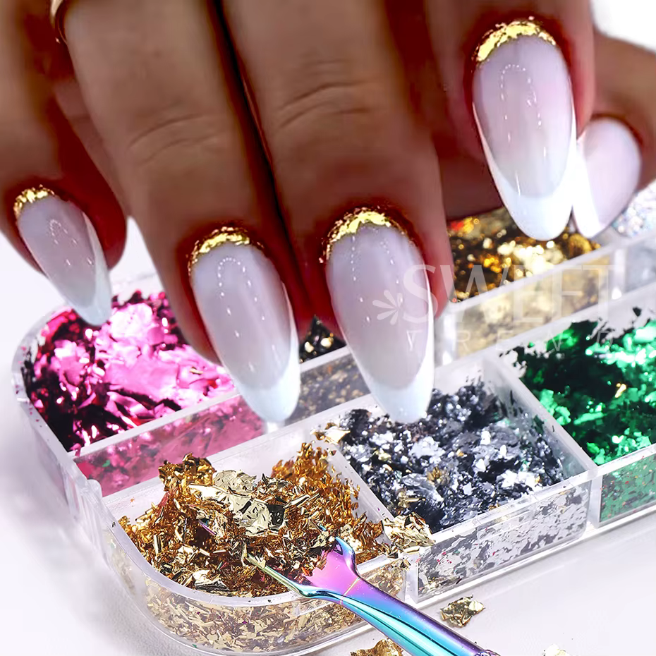 12 grilles feuilles d'or ongles paillettes aléatoires holographiques aluminium feuille d'ongle flocons autocollants