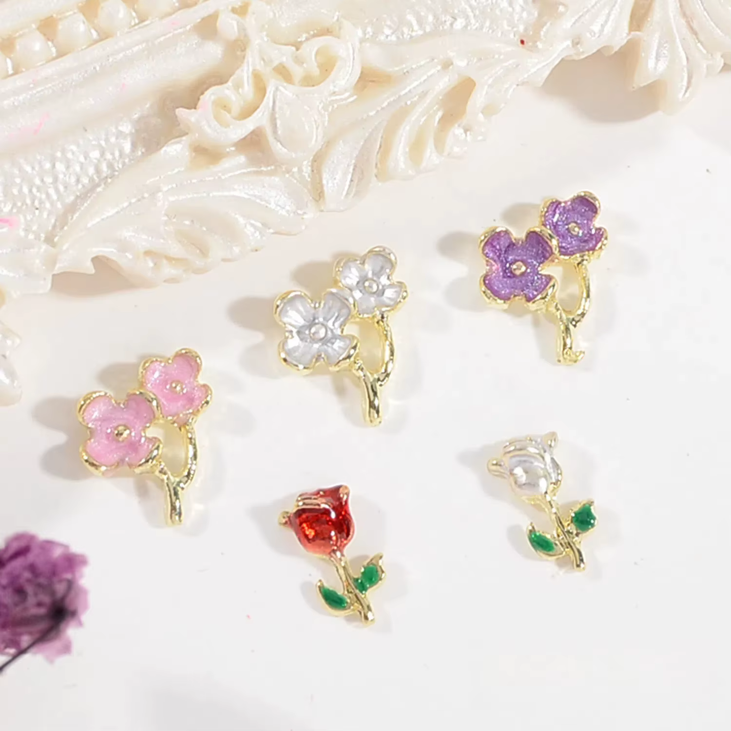 Breloques pour ongles romantiques pour la Saint-Valentin - Accessoires