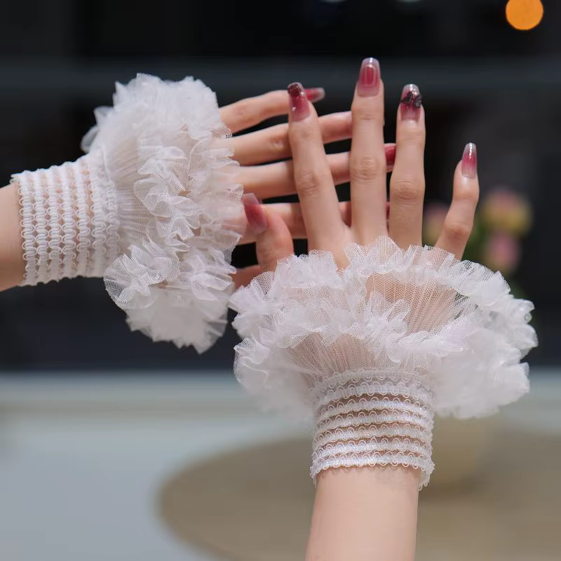 Manchettes de manucure en dentelle plissée pour nail art