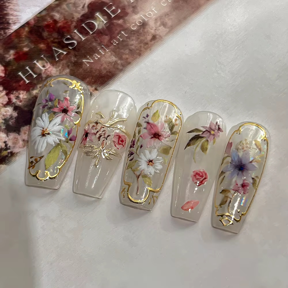 Autocollants pour ongles floraux bohèmes rétro en relief 5D à bordure dorée pour un nail art époustouflant