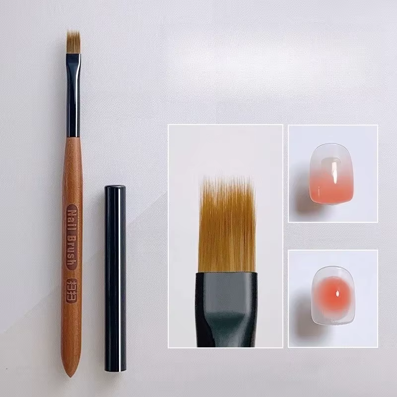 Brosse à ongles en bois dégradé