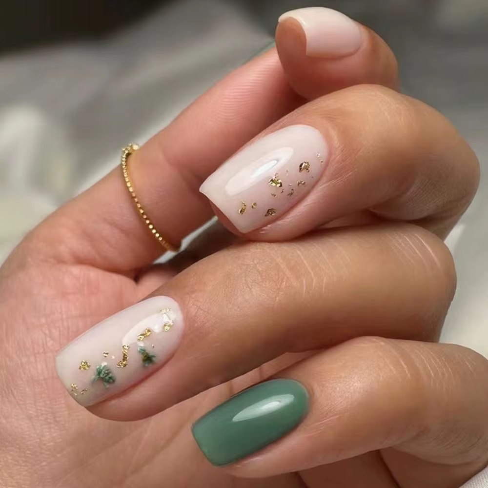 Nouveaux faux ongles longs carrés