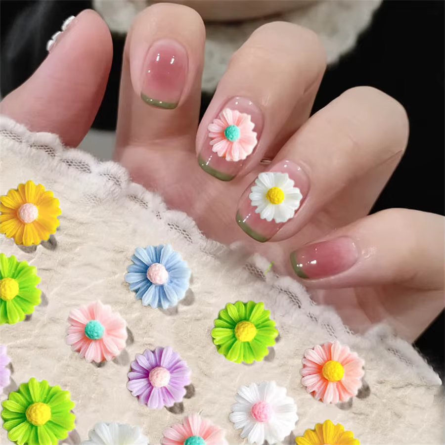 Breloques d'art d'ongle de résine de conception de fleur d'été