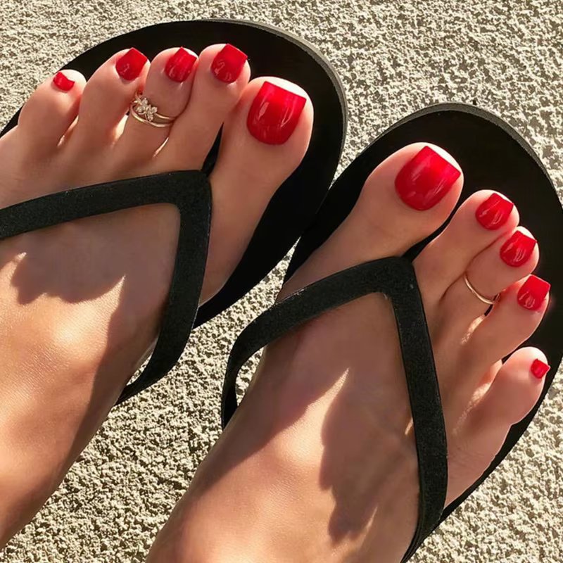 Faux Ongles de Forme Courte et Plate