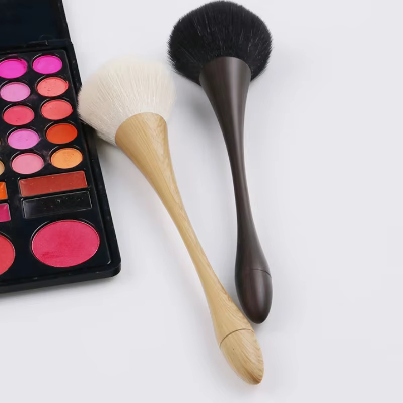 Brosse à ongles en forme de fleur pour manucure