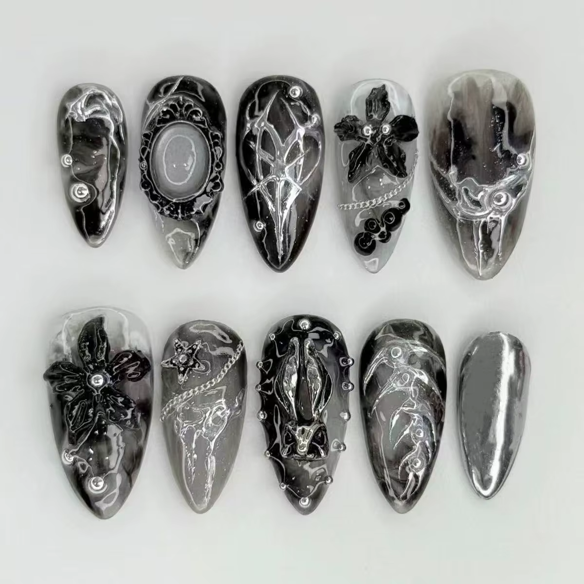 24 pièces faux ongles fille épicée arc argenté avec diamant