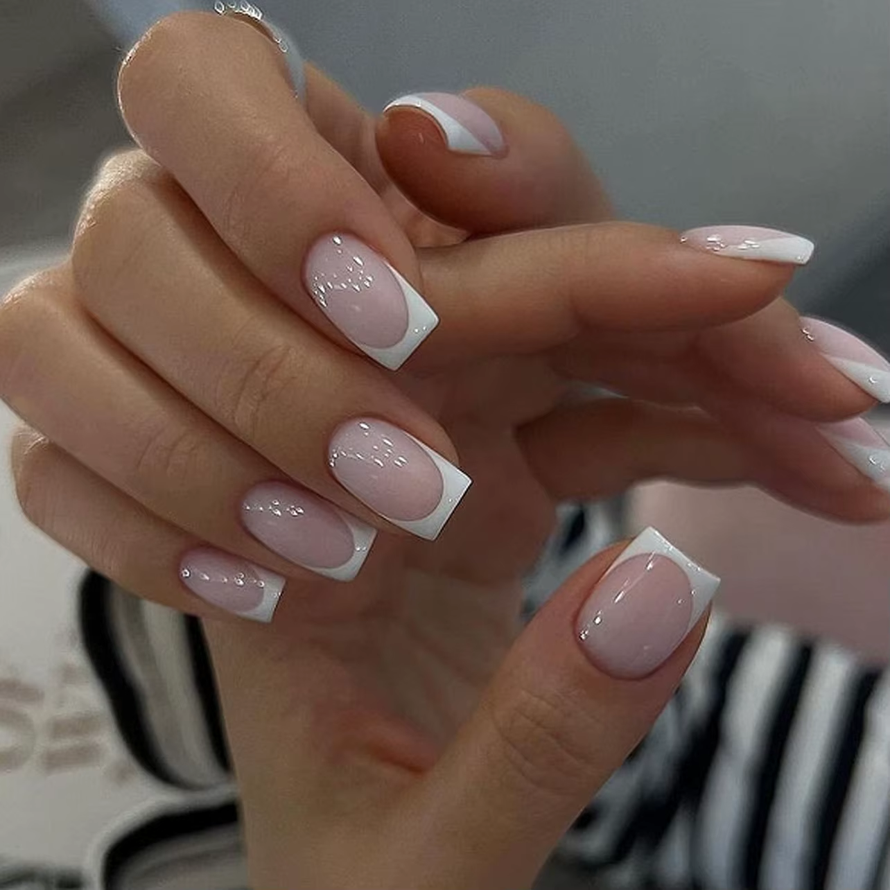 Faux ongles français à pression rose