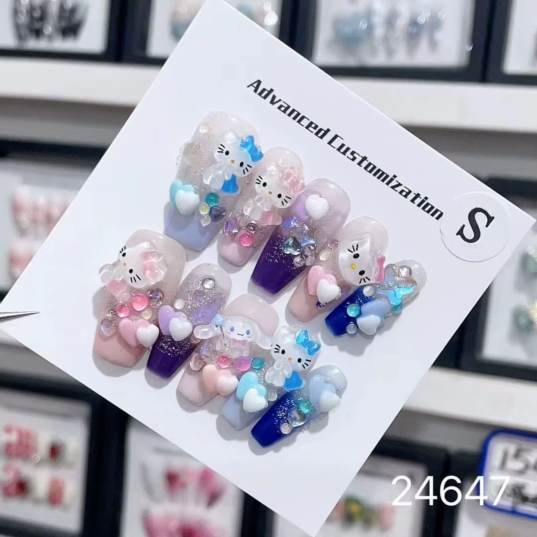 Dessin animé Hello Kitty faux ongles Y2K presse sur ongles à la main amovible réutilisable manucure femmes décoration filles cadeau d'anniversaire
