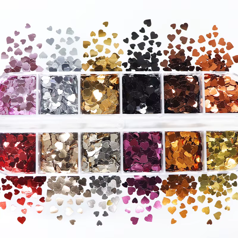 Saint Valentin Nail Art métallique amour coeurs paillettes romantique ongles breloques or coeur
