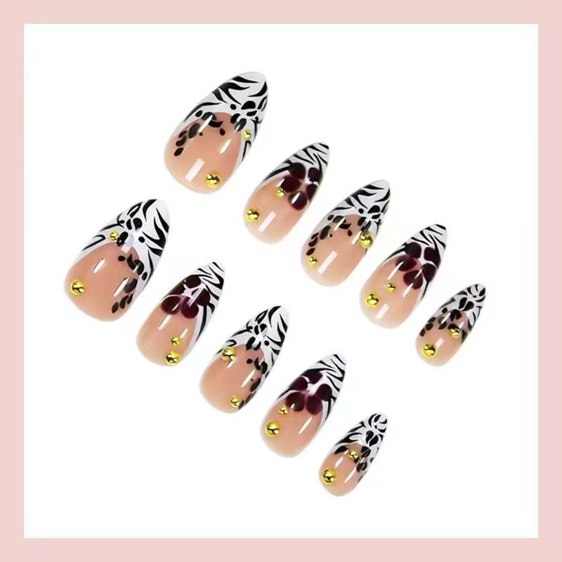 24 faux ongles en forme de fleur à motif zèbre