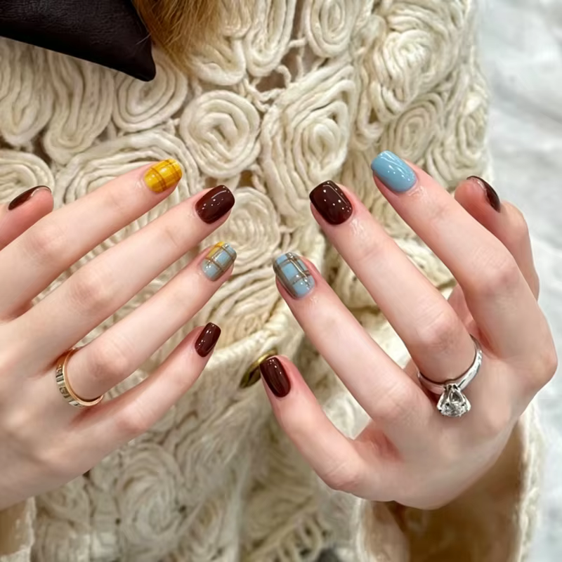 30 faux ongles mignons au design de dessin animé