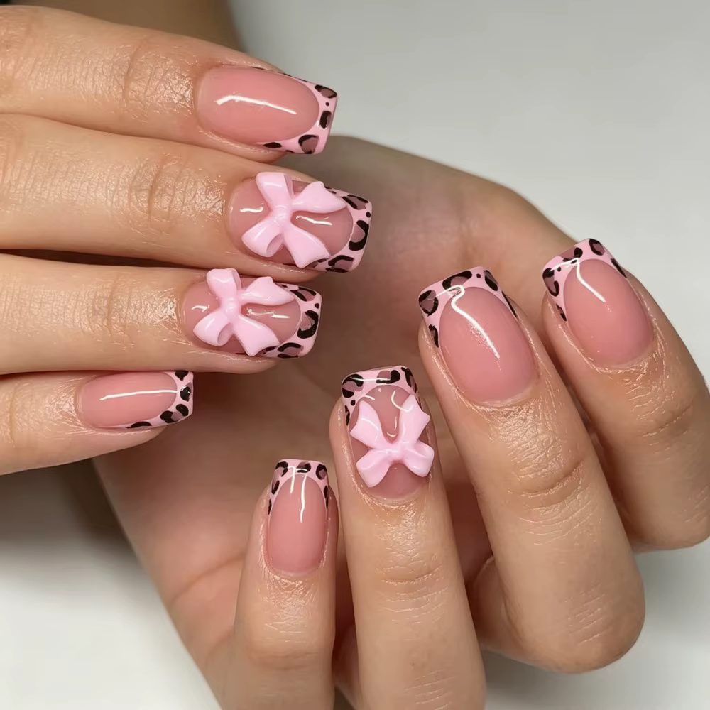 24 faux ongles courts rose nude