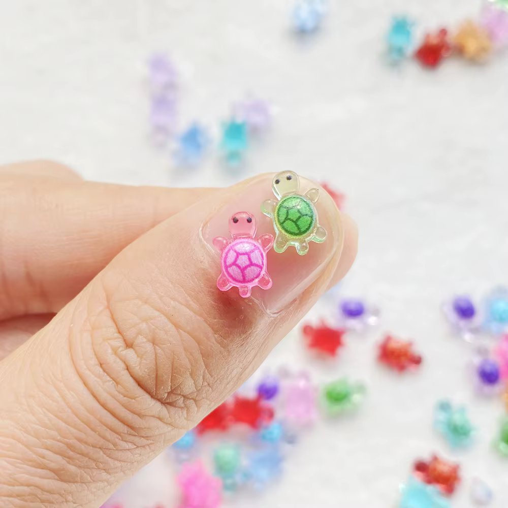 100 pièces mignon résine dessin animé petite tortue Nail Art