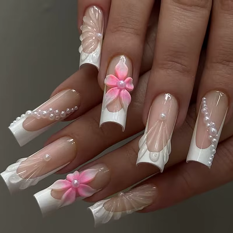 Faux ongles carrés moyens avec colle