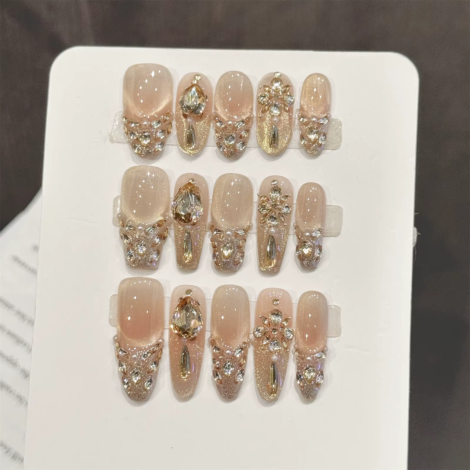 Faux ongles de luxe à pression avec strass en or rose