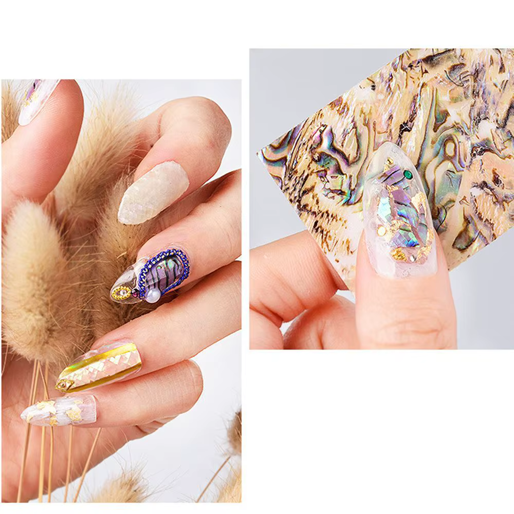 Feuilles d'ongles scintillantes pour manucure