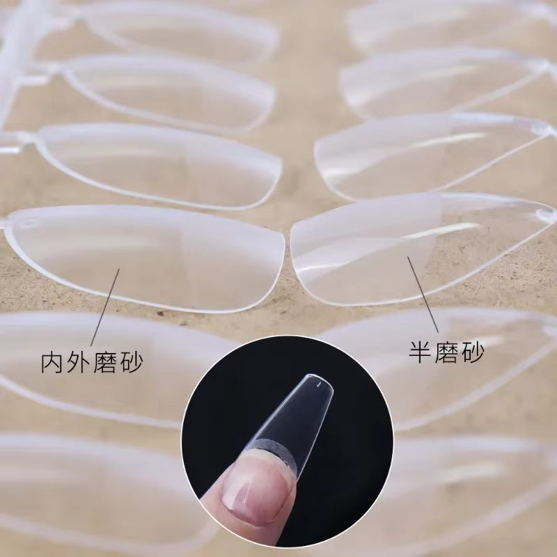 Faux ongles sculptés ovales en amande