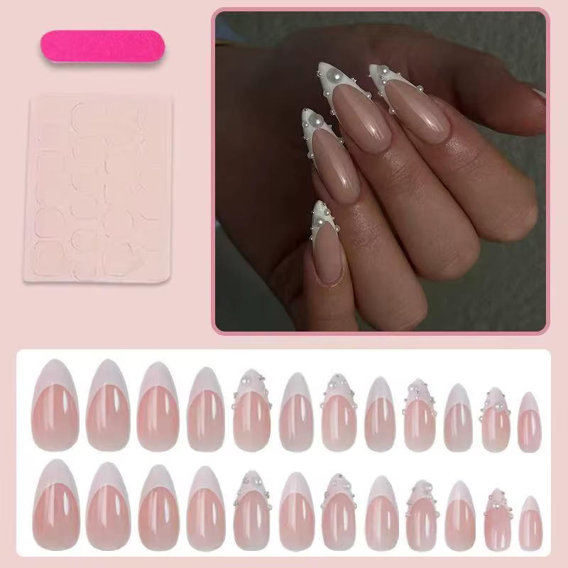 24 faux ongles longs et pointus