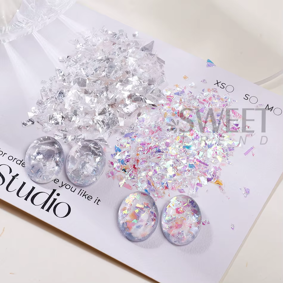2 bouteilles de paillettes irisées pour ongles