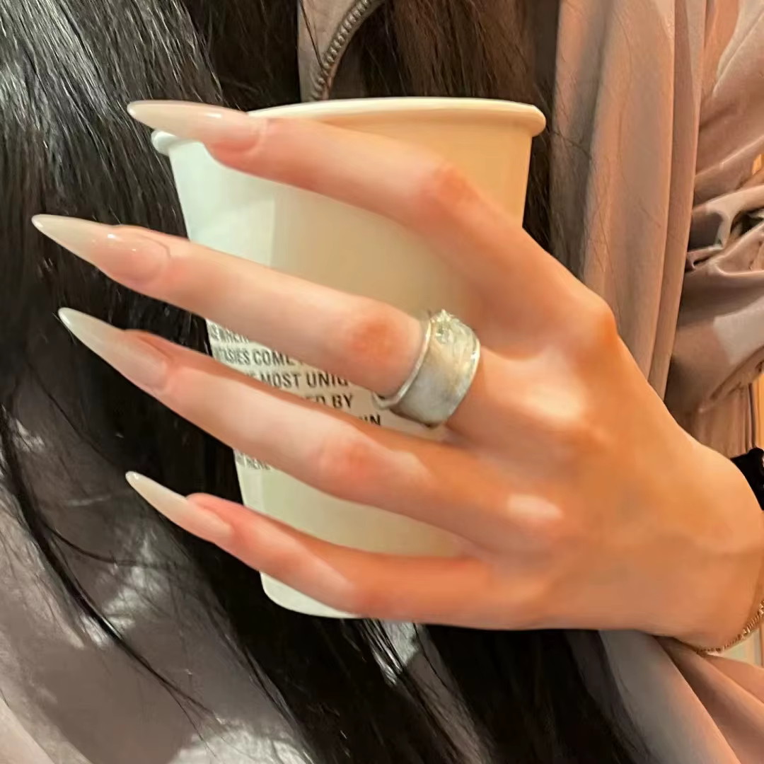24 faux ongles à presser