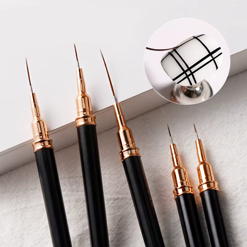 Pinceaux noirs pour Nail Art