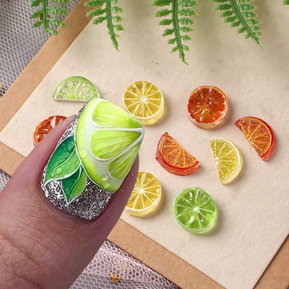 30/50 pièces Breloques d'été pour nail art