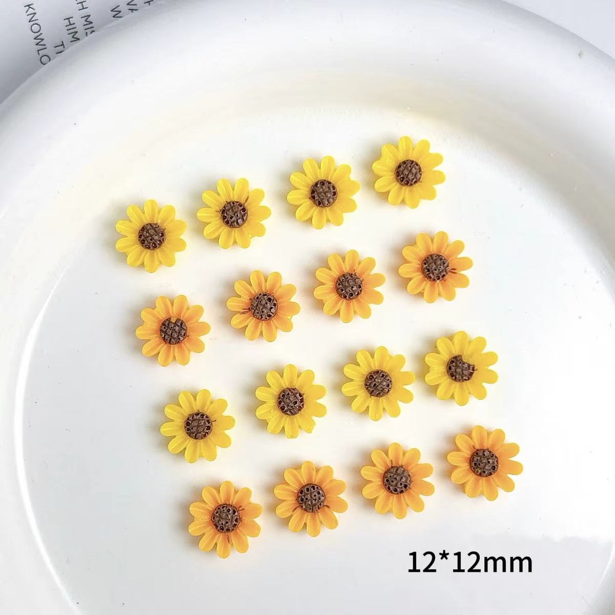 Décorations d'art d'ongle de tournesol simulé de Double couleurs 3D créatif petits breloques