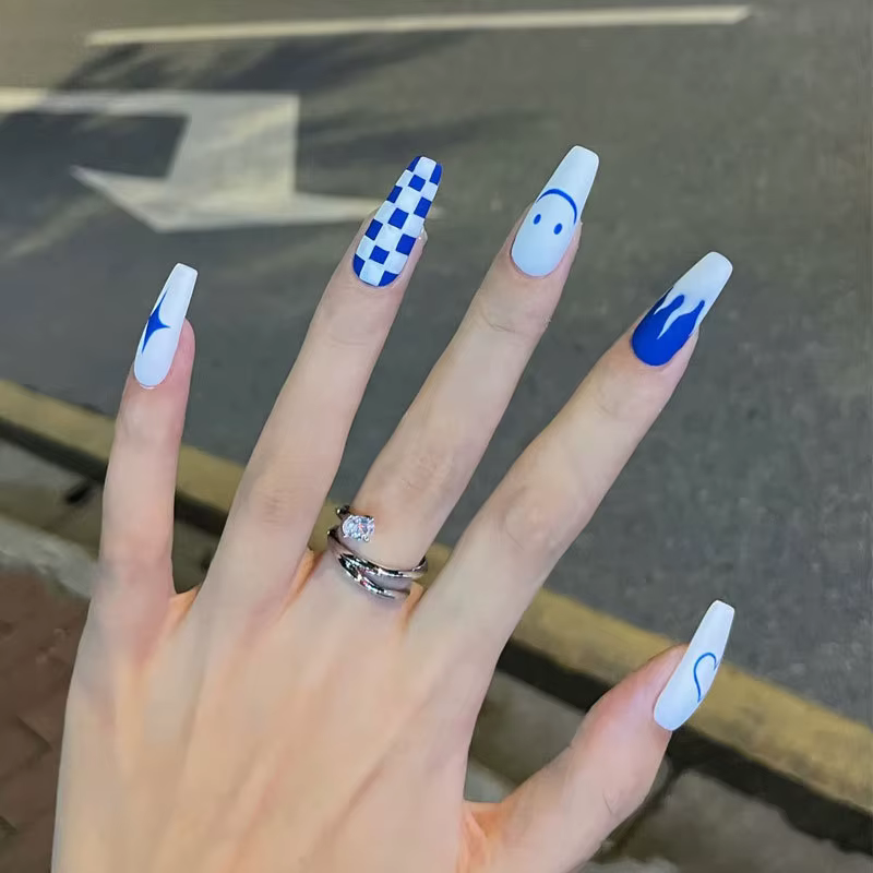 24 pièces/ensemble presse sur faux ongles vert portant