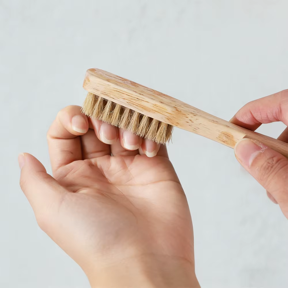 1/3 PIÈCES Petite brosse à ongles en bois massif à long manche et poils de sanglier – Outil de soin des mains naturel