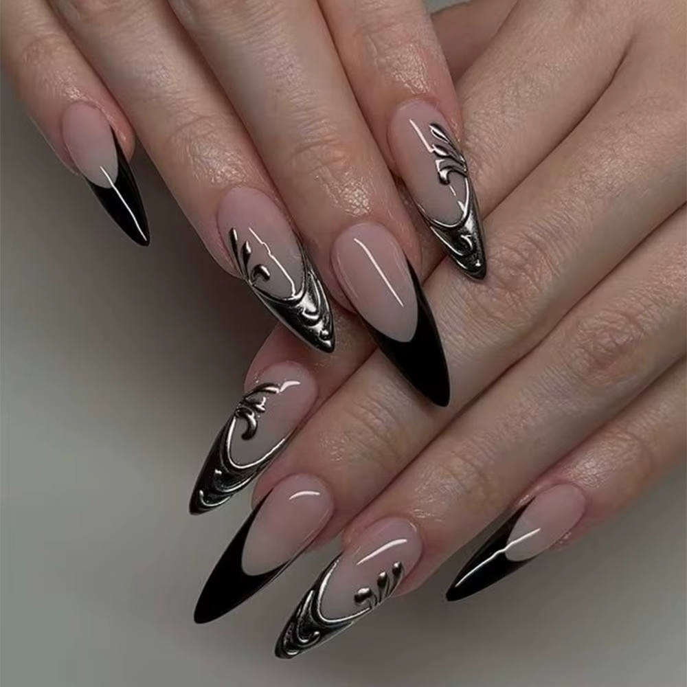 Faux ongles noirs brillants