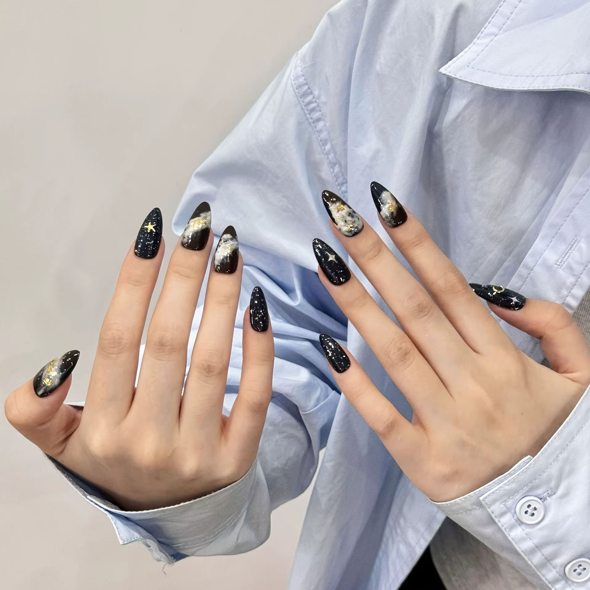 10 pièces haut de gamme amusant graffiti or mémoire douce soeur exclusive faux ongles faits à la main