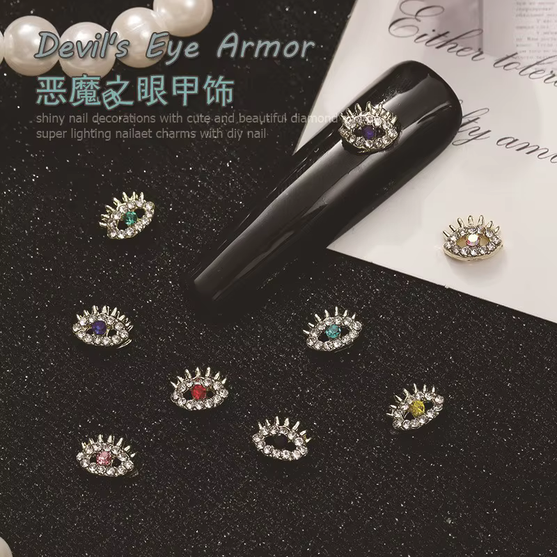 Cabochons de Mauvais Œil en Or pour Décoration d'Ongles