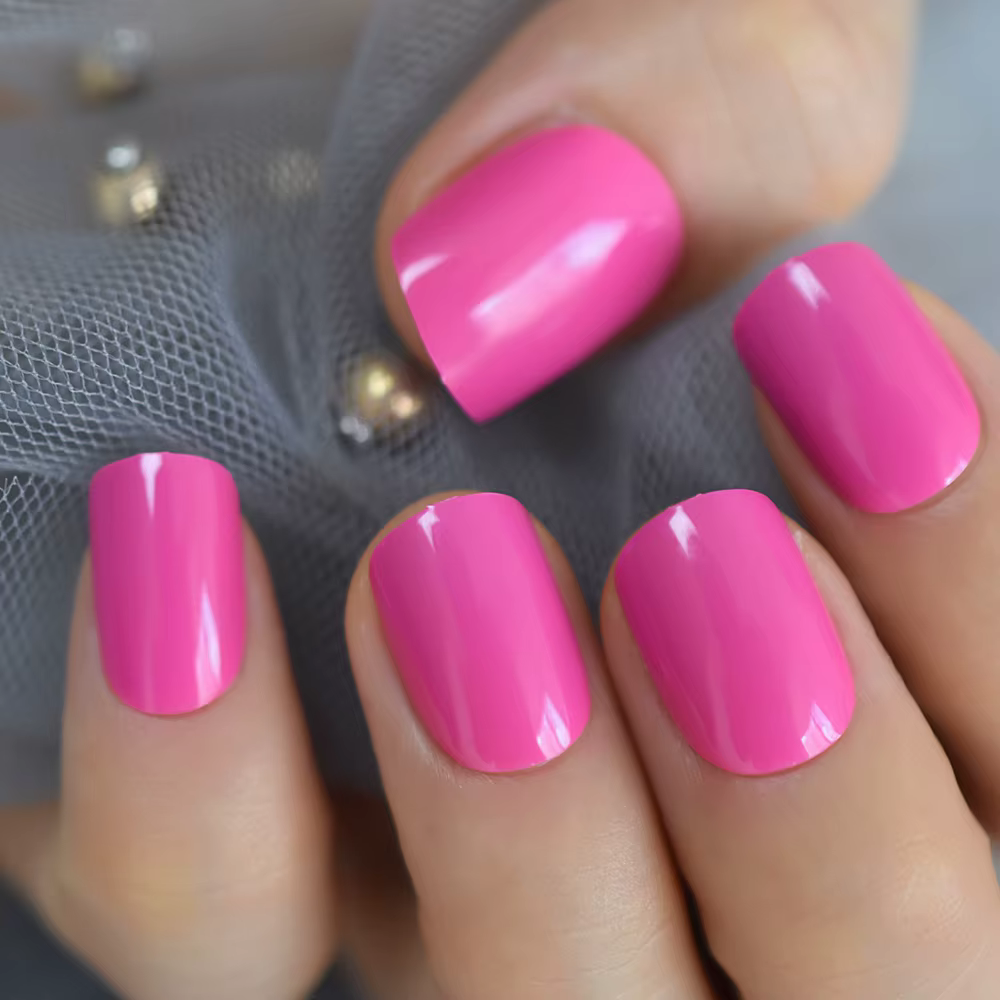 Faux ongles courts Squoval couleur Violet néon solide