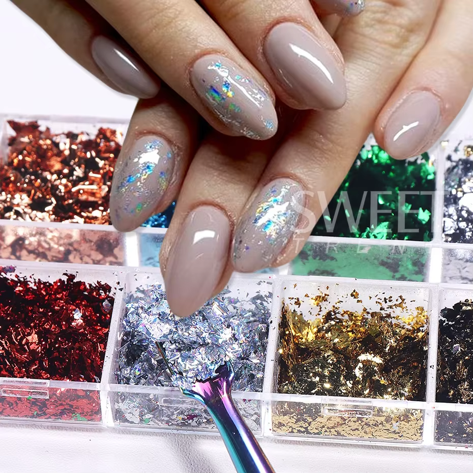 12 grilles feuilles d'or ongles paillettes aléatoires holographiques aluminium feuille d'ongle flocons autocollants
