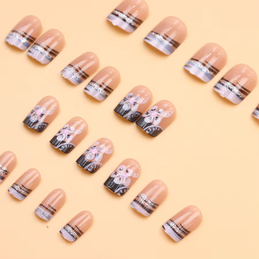 Faux ongles courts et moyens pour femmes et filles