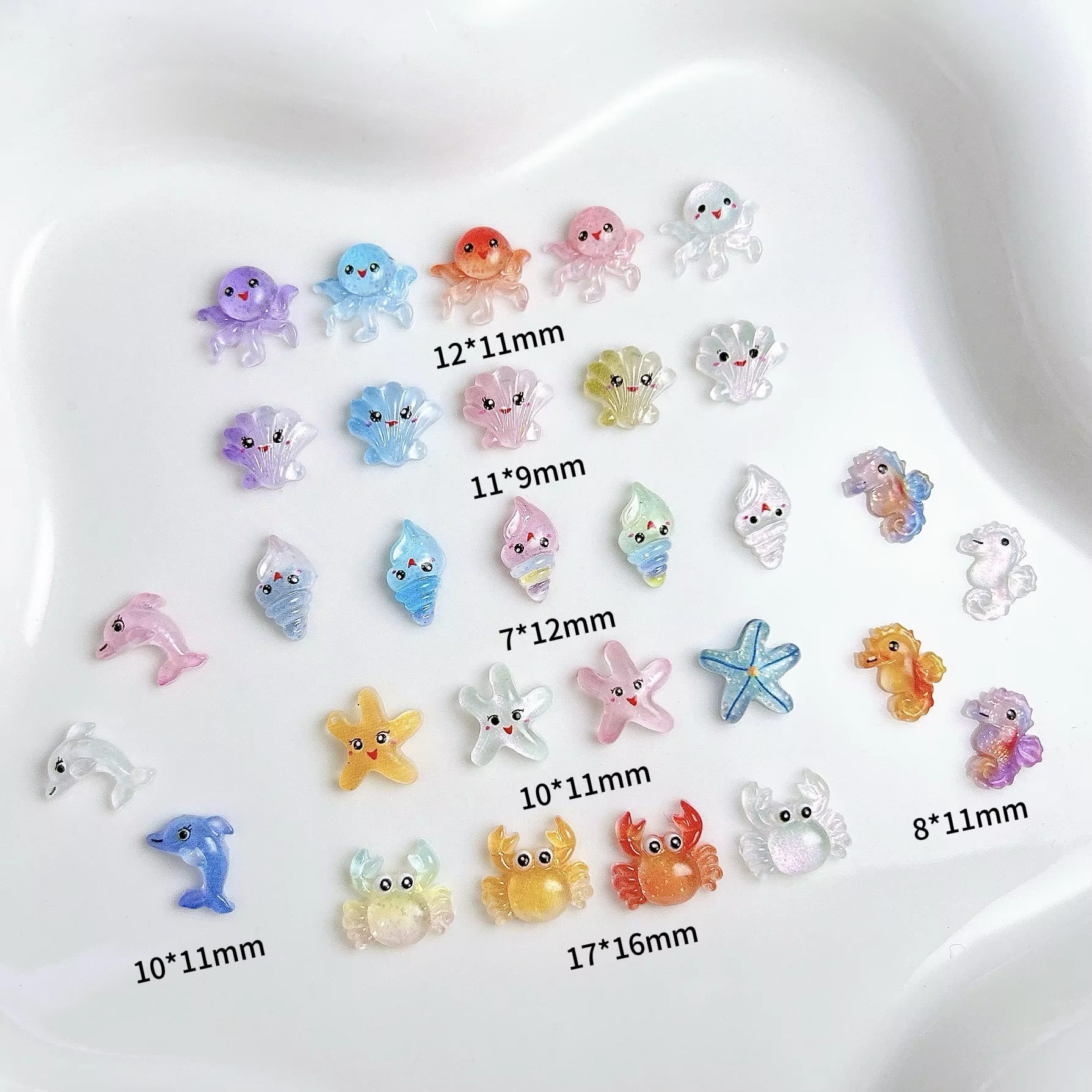 30 pièces Style Multiple mignon poulpe conque résine Nail Art décorations dessin animé lumineux grand oeil Seastar