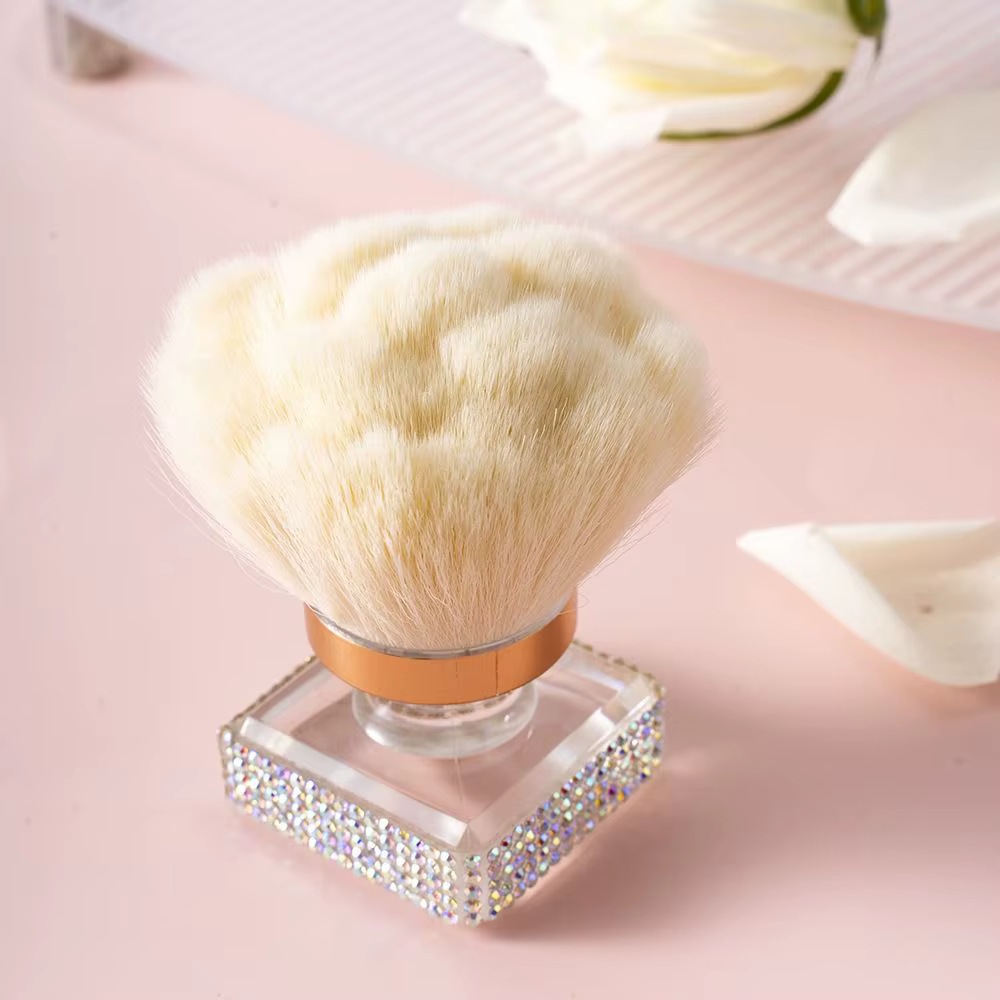 Brosse de nettoyage pour ongles en forme de rose